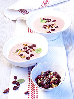 Foto de receta Sopa fría dulce de yogur con cranberries